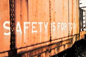 Menguasai Null Safety di Kotlin: Membangun Aplikasi Robust, Aman, dan Bebas NPE