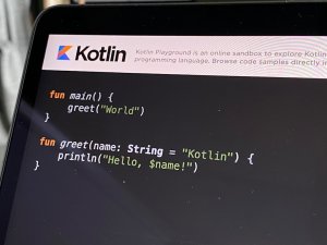 Menerobos Batas: Kotlin sebagai Bahasa Pilihan untuk AI/ML dan Komputasi Kuantum