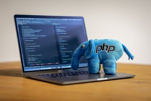 JSON di PHP: Panduan Lengkap Anti-Pusing Buat Developer Kekinian!