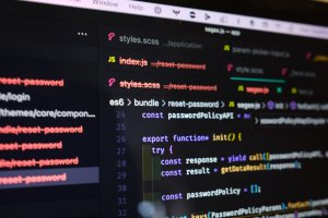 Jangan Sampai Ketuker! Ini Dia Beda Vibe CSRF dan XSS yang Sering Bikin Puyeng Para Dev & Hacker Pemula