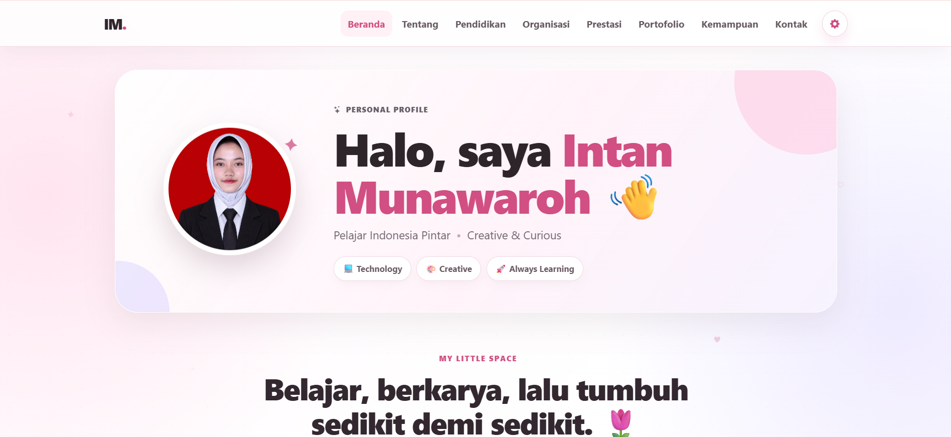 “Pembuatan Website CV Digital dengan Sistem Panel Admin”