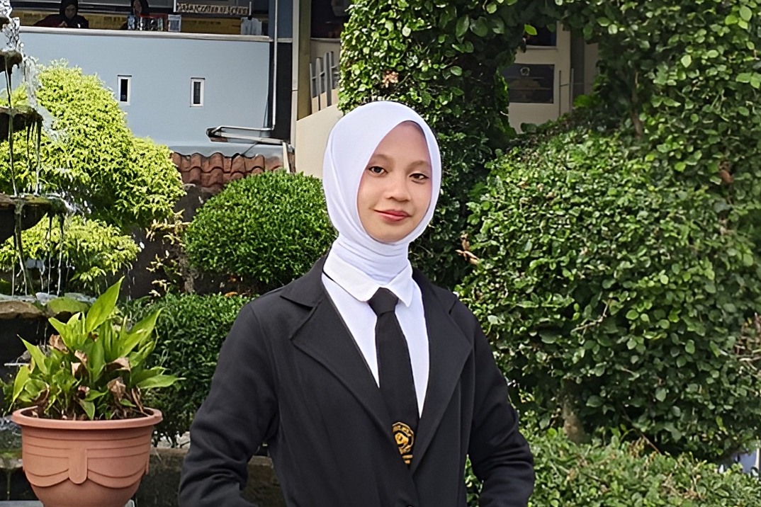 RESUME - ZULFA NUR ATHIFAH XII AK 1