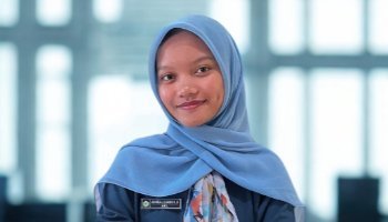 (CV) Resume ANNISSA LILYANA N.A XII AK 2