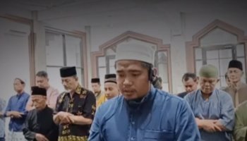 Lafadz Surah Qaf 26-35 Beserta Artinya