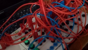 Praktek Membuat Rangkaian Kelistrikan Dengan Relay
