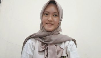 Public Speaking Berbahasa Inggris Sebagai bahan penyampaian informasi