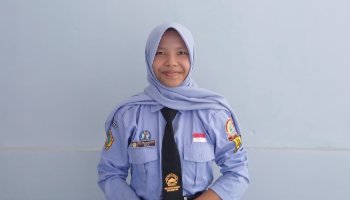 PUBLIC SPEAKING PEMBAWA ACARA DEA AYU LARASSATI
