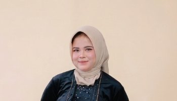 Resume - Nurul Fajaroh, XII AK 1