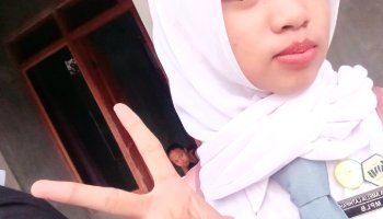 TUGAS PUBLIC SPEAKING BAHASAI NGGRIS